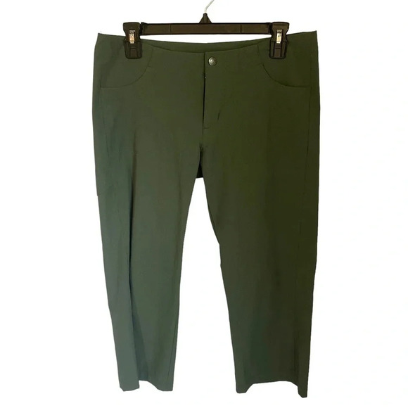 Patagonia Green Capris - Picture 1 of 6